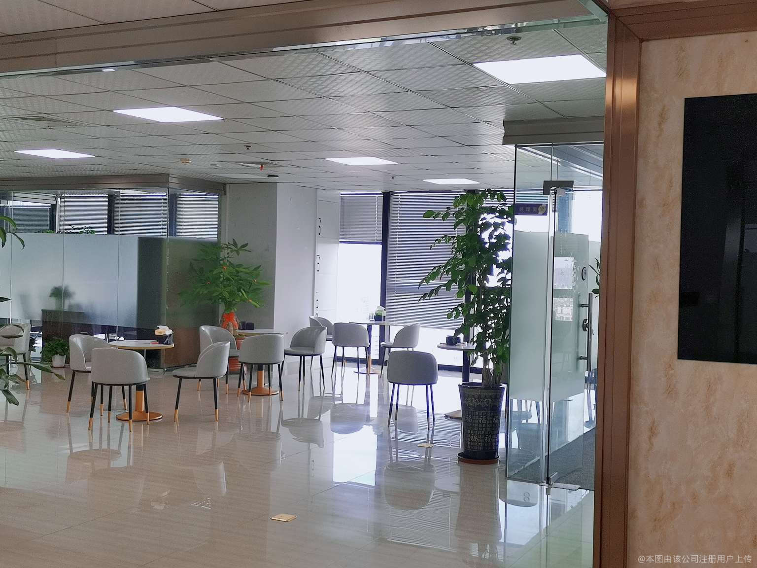 盛銀商務咨詢 助力企業高效決策，實現降本增效新突破